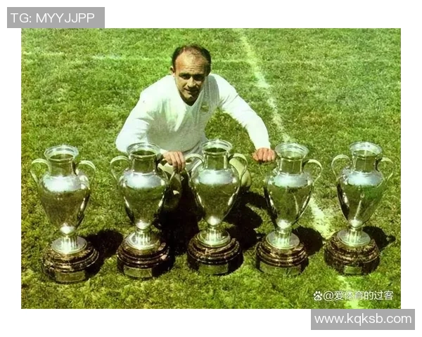 九十年代足球传奇球星风采再现 重温那个时代的绿茵荣耀与激情