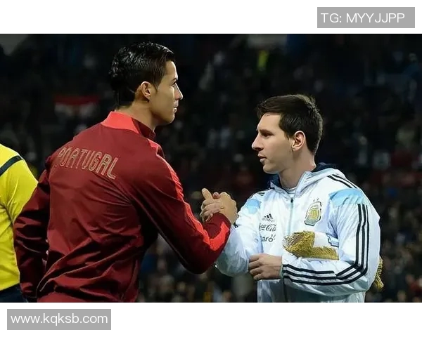 足球球星PS恶搞大集结 从贝克汉姆到梅西笑料百出再现球场奇遇 足球球星PS恶搞大集结 从贝克汉姆到梅西笑料百出再现球场奇遇