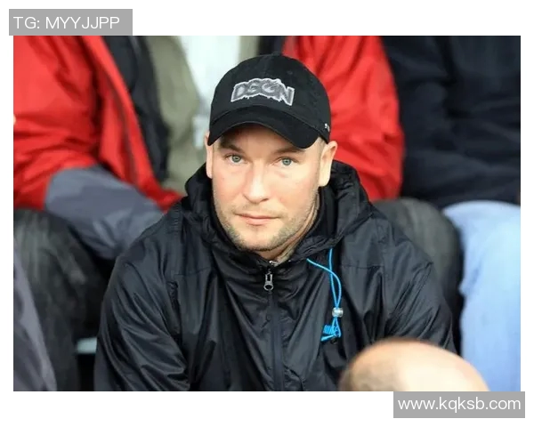 足球球星抑郁症发病率较高的原因及其对职业生涯的影响分析 足球球星抑郁症发病率较高的原因及其对职业生涯的影响分析