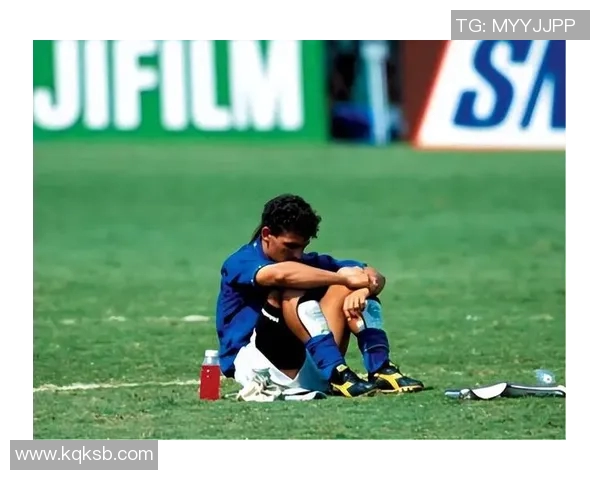 传奇足球球星的辉煌足迹与时代影响力解析 传奇足球球星的辉煌足迹与时代影响力解析